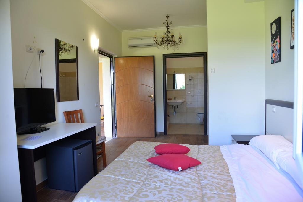 La Tenuta Del Passero Le Ferriere Ngoại thất bức ảnh